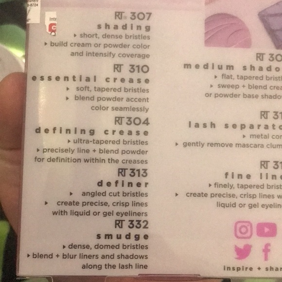 ✨🆕Real Techniques Every Day Eye Essentials Makeup Brushes Set!💜✨ - Picture 5 of 9